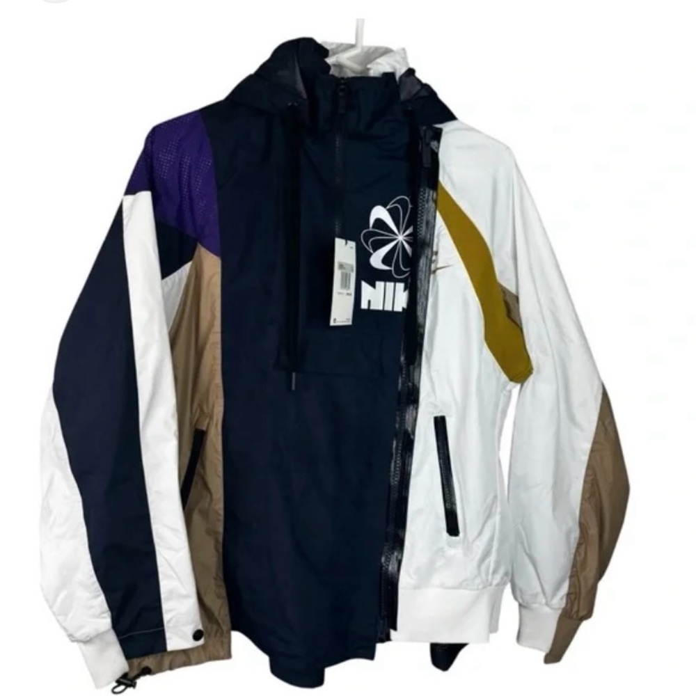 Nike Men's Black, White, and Tan Windbreaker